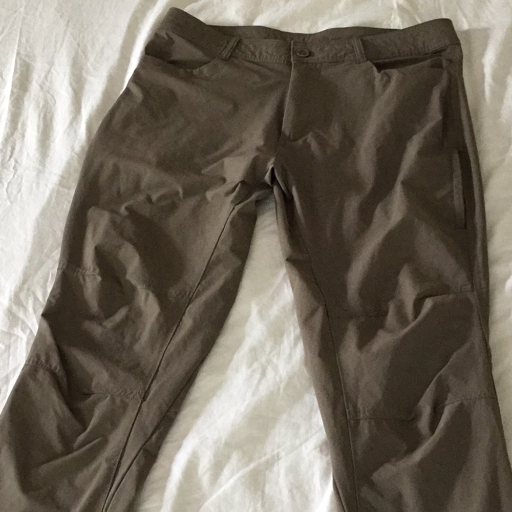 Swiss tech men’s pants. Size 34x30